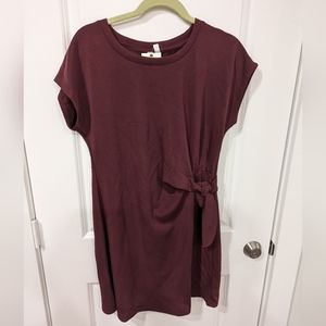 Cable & Gauge - Side Twist Maroon Dress